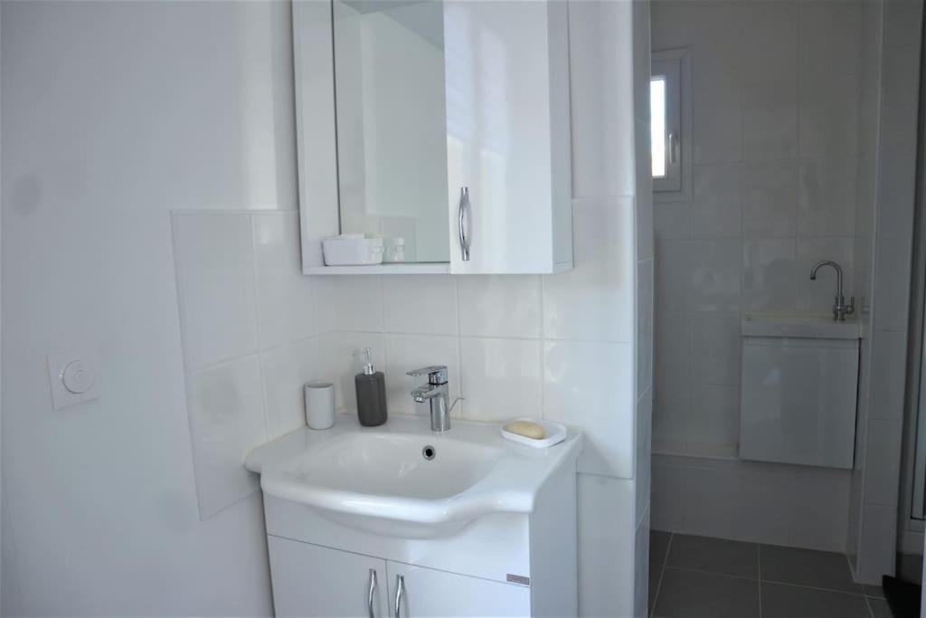 Appartement Duplex Proche Disney Et Paris Vaires-sur-Marne Bagian luar foto